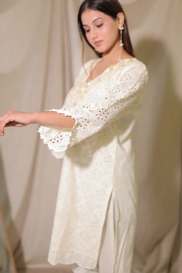 Kamya_Festive_Co_Ord_Set_Cotton_Schiffli